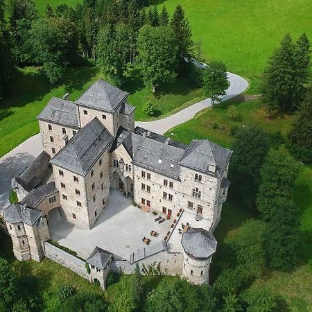 Schlossresidenz Fischhorn Bruck an der Grossglocknerstrasse Bagian luar foto